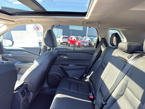 New 2026 Nissan Rogue SV w/ SV Premium Package image 32