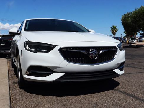 Used 2018 Buick Regal Preferred w/ Sights and Sounds Package image 18