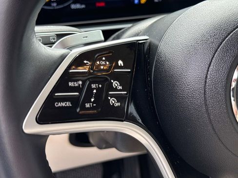 Used 2025 Mercedes-Benz GLE 350 4MATIC image 32