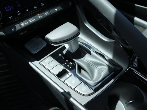 New 2026 Hyundai Elantra SEL Sport Premium FWD image 8