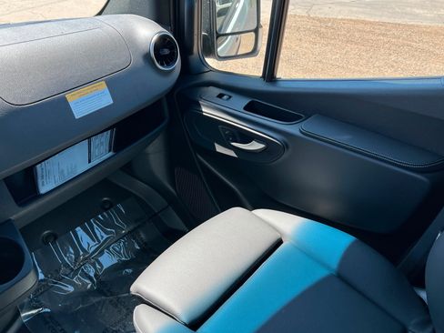 New 2026 Mercedes-Benz Sprinter 2500 image 10