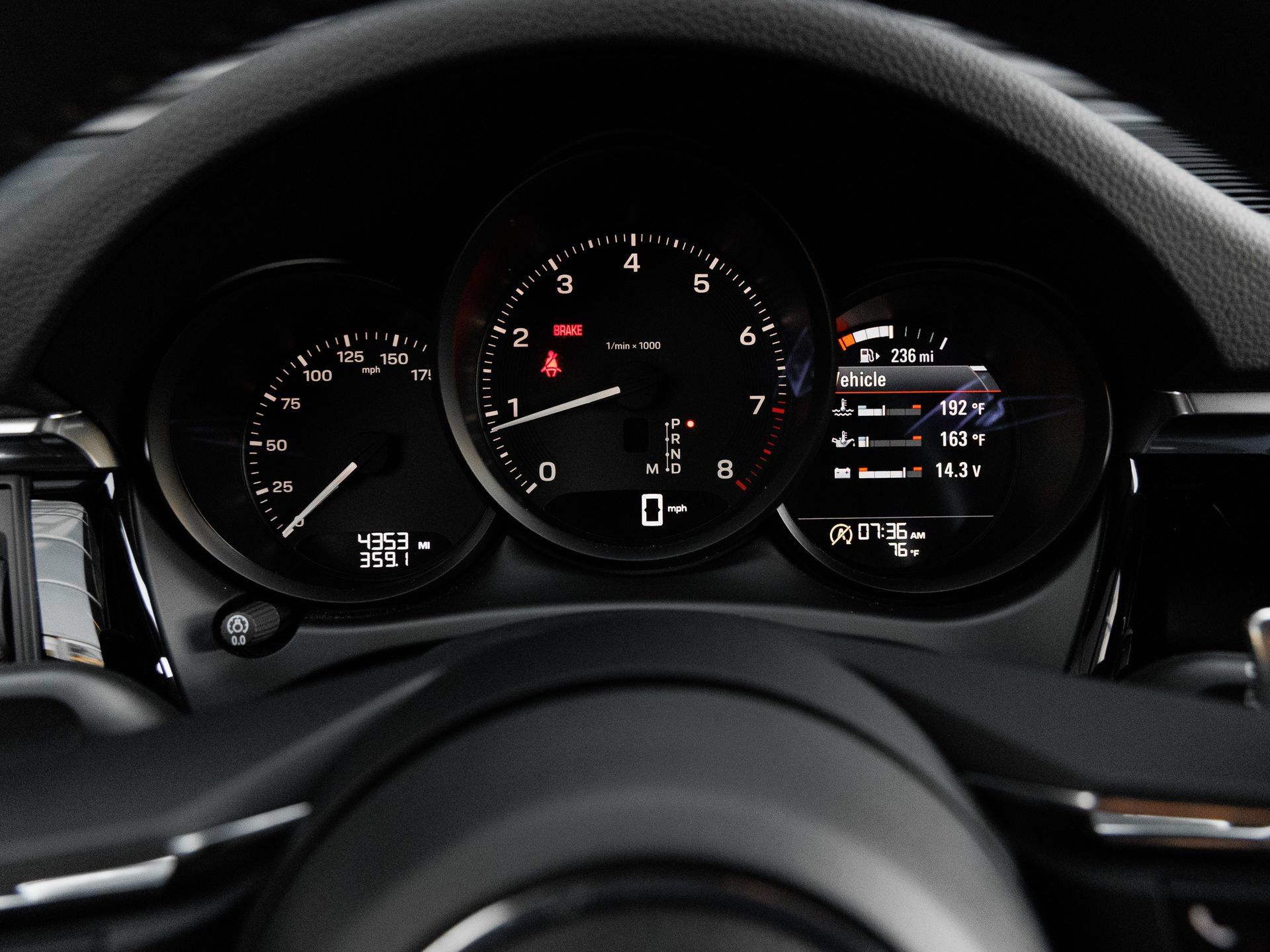 Certified 2026 Porsche Macan AWD/4WD image 18