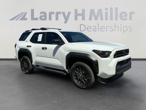 Used 2025 Toyota 4Runner SR5 image 7