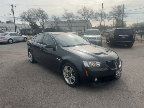 Used 2008 Pontiac G8 image 2