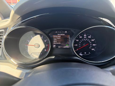 Used 2016 Kia Sedona SX Limited FWD image 19