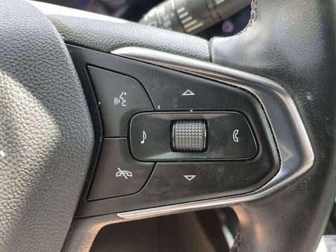 Used 2024 Chevrolet Trax ACTIV w/ Sunroof Package FWD image 24