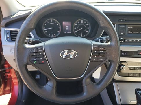 Used 2016 Hyundai Sonata SE FWD image 17