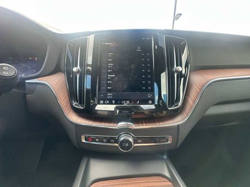 Used 2024 Volvo XC60 T8 Plus w/ Protection Package Premier image 12