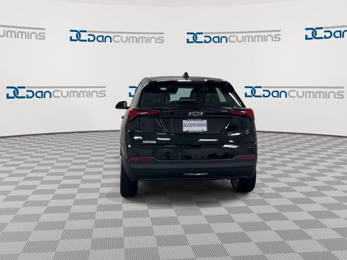New 2027 Chevrolet Bolt LT w/ Comfort Package image 7