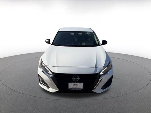 Used 2025 Nissan Altima 2.5 SV image 4