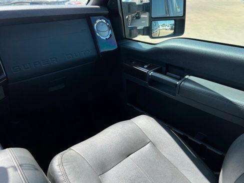 Used 2016 Ford F350 Platinum w/ Snow Plow Prep Package AWD/4WD image 10