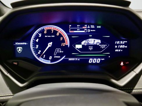 Used 2018 Lamborghini Huracan LP 580-2 RWD image 35