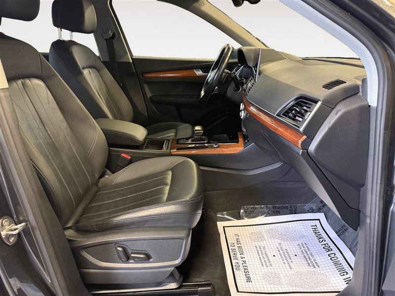 Used 2021 Audi Q5 e Premium w/ Convenience Package AWD/4WD image 18