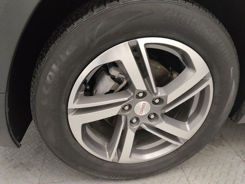 Used 2019 GMC Terrain SLT w/ LPO, 'HIT The Road' Package FWD image 31