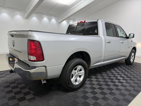 Used 2017 RAM 1500 Classic SLT image 9