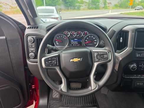 Used 2022 Chevrolet Silverado 1500 Custom w/ Safety Confidence Package AWD/4WD image 20