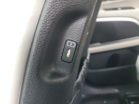 New 2025 Kia Telluride S image 13