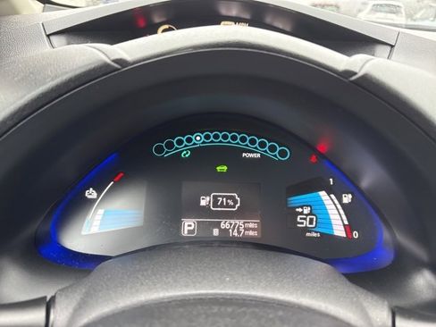 Used 2017 Nissan Leaf S image 22