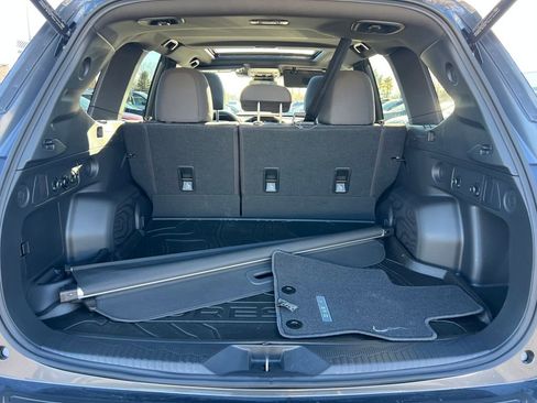 Certified 2025 Subaru Forester Premium image 30