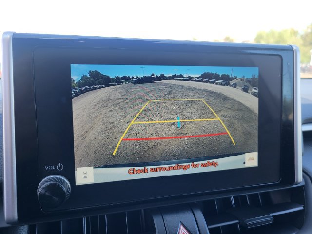 Used 2025 Toyota RAV4 XLE AWD/4WD image 17