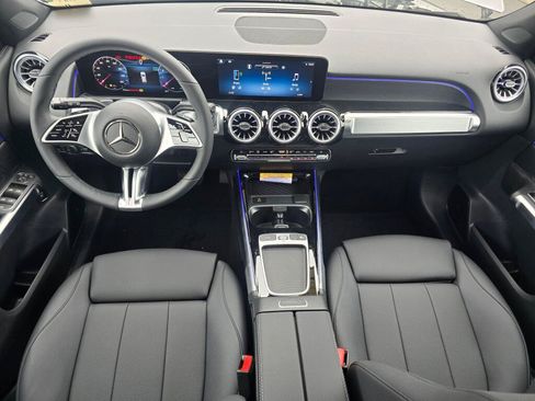 New 2026 Mercedes-Benz GLB 250 4MATIC image 17