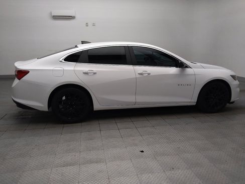 Used 2017 Chevrolet Malibu LS w/ LPO, Convenience Package 1 FWD image 10