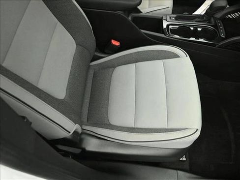 Used 2021 Chevrolet TrailBlazer LT w/ Sun and Liftgate Package FWD image 30