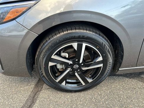 Used 2024 Nissan Sentra SV image 9