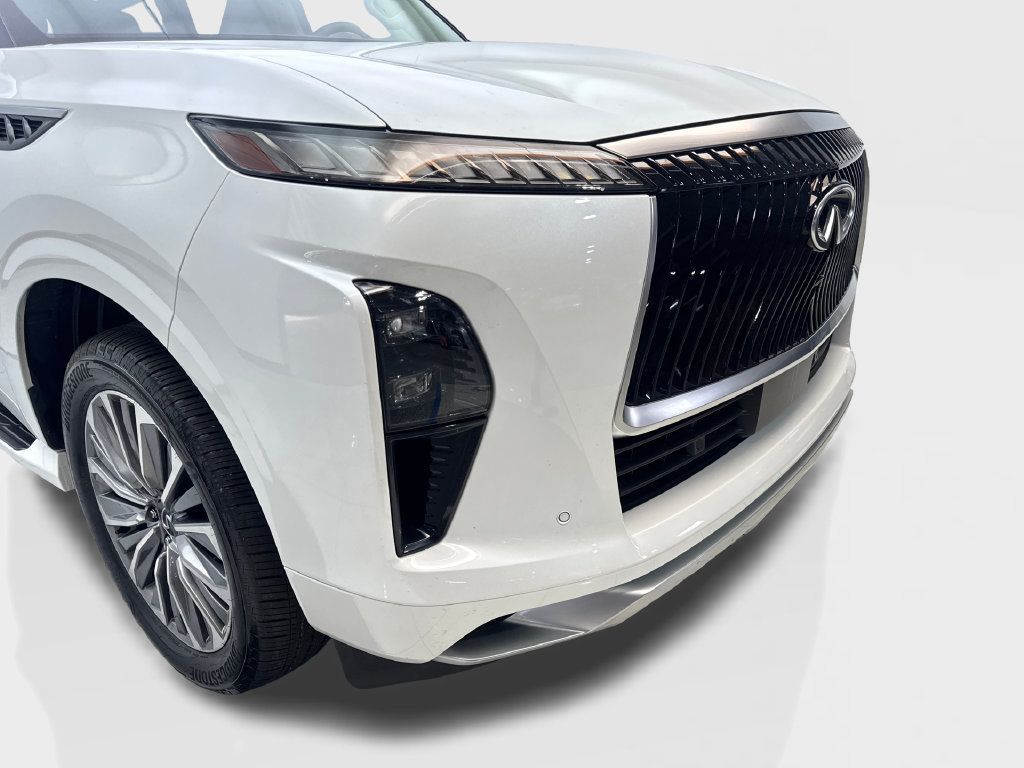Used 2025 INFINITI QX80 Luxe AWD/4WD image 17