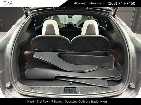 Used 2023 Tesla Model X image 43
