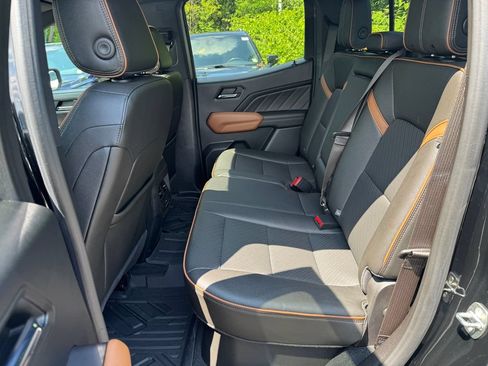 Used 2023 GMC Canyon AT4 w/ AT4 Premium Package AWD/4WD image 36