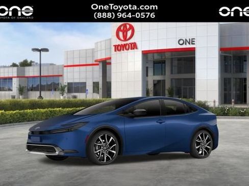 New 2026 Toyota Prius Plug-In Hybrid FWD image 4
