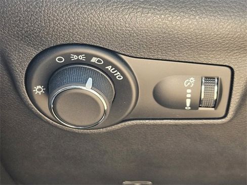 Used 2024 Jeep Compass Sport image 20
