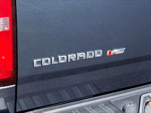 Used 2019 Chevrolet Colorado LT w/ LT Convenience Package RWD image 10