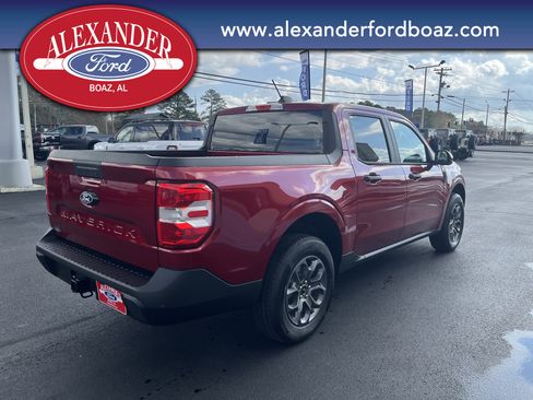 New 2025 Ford Maverick XLT w/ XLT Luxury Package image 4
