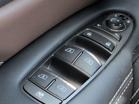 Used 2023 INFINITI QX80 Premium Select w/ Cargo Package image 26