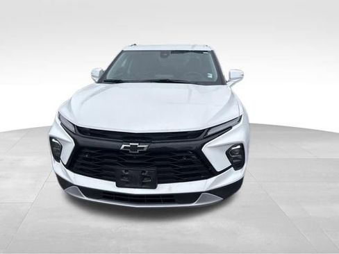 Used 2023 Chevrolet Blazer LT w/ Sound & Technology Package AWD/4WD image 3