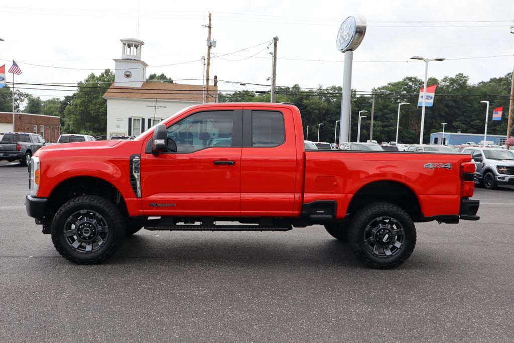 Used 2023 Ford F350 XL w/ 360-Degree Camera Package AWD/4WD image 14
