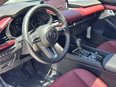 New 2026 MAZDA MAZDA3 Hatchback w/Premium Plus Pkg AWD/4WD image 19