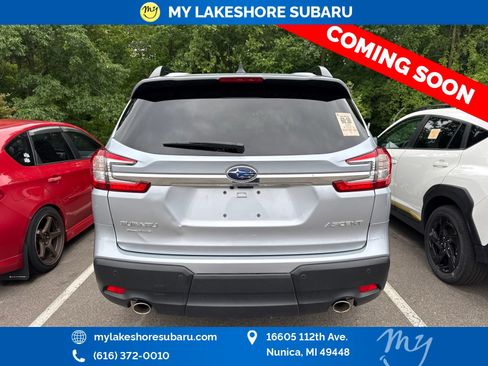 Used 2025 Subaru Ascent Premium AWD/4WD image 5
