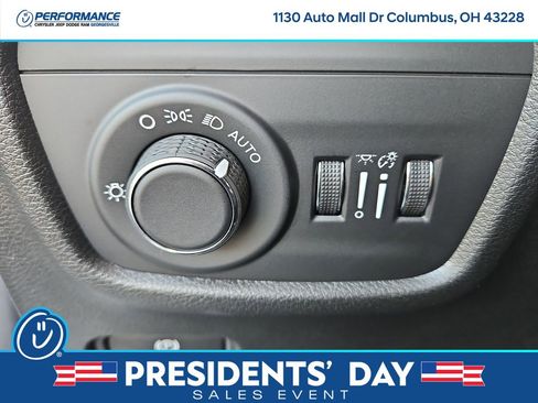 New 2025 Jeep Grand Cherokee Altitude image 30