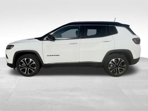 Used 2024 Jeep Compass Limited AWD/4WD image 2