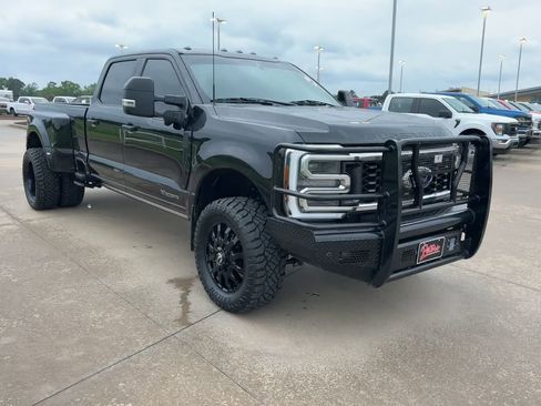 Used 2024 Ford F350 Platinum AWD/4WD image 3