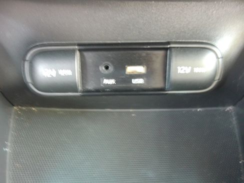 Used 2019 Hyundai Elantra GT FWD image 43