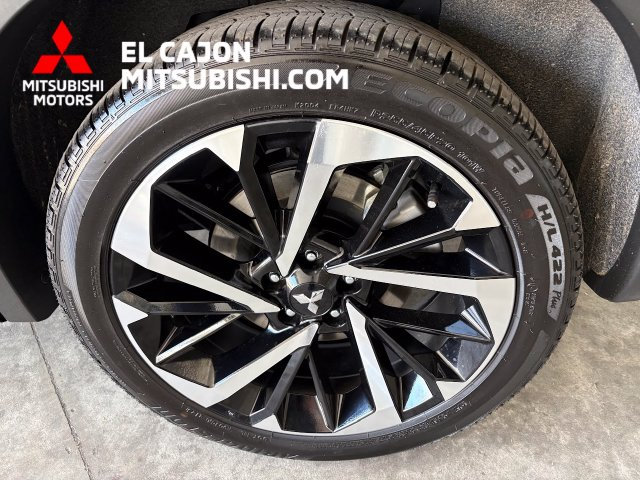 Used 2025 Mitsubishi Outlander SE AWD/4WD image 7