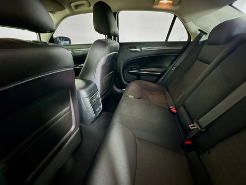 Used 2019 Chrysler 300 Touring w/ Sport Appearance Package RWD image 23