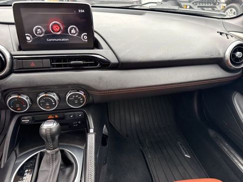 Used 2022 MAZDA MX-5 Miata RF Grand Touring image 27