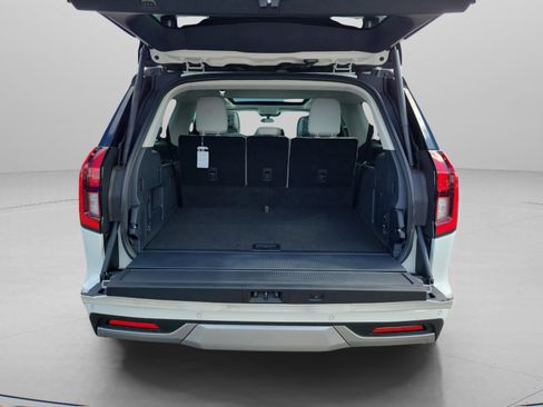 New 2026 Ford Expedition Max Platinum w/ Driver's Package image 8