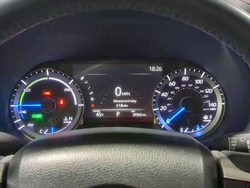 Used 2023 Toyota Highlander XLE image 30