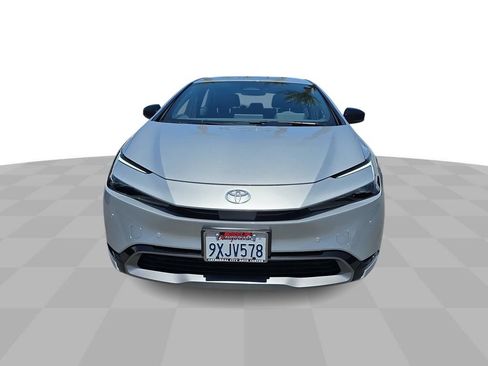 Used 2026 Toyota Prius XLE FWD image 3